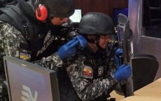 five-ecuador-tv-stations-receive-letter-bombs,-one-explodes-in-office,-injuring-reporter