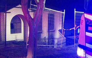 suspected-arson-attack-destroys-million-dollar-home-in-adelaide’s-southern-suburbs