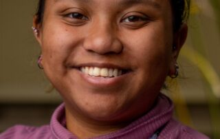 ‘i-don’t-want-to-change-it-to-fit-in’:-name-discrimination-makes-basic-tasks-a-challenge-for-syasya