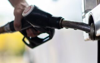 couple-accused-of-petrol-thefts-from-adelaide-servos-had-1,000-litre-fuel-tank,-police-allege