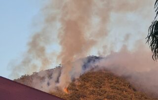 large-fires,-heavy-smoke-in-adelaide’s-north-eastern-suburbs-alarm-residents