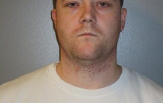 queensland-fugitive-evading-police-with-help-from-community,-minister-says