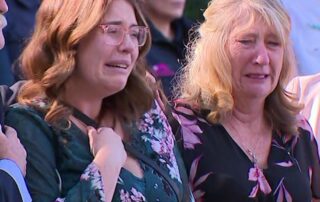 ‘they-will-forever-know-their-dad-was-a-hero’:-1,000-mourners-farewell-slain-nsw-paramedic