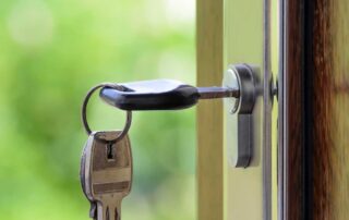 councils-called-to-push-landlords-to-make-vacant-or-holiday-homes-available-for-renters