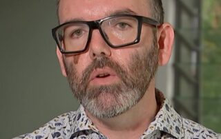 when-a-doctor-saw-this-image-on-tv,-he-sent-a-potentially-life-saving-email