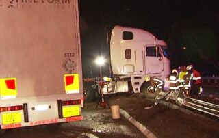 truck-crash-causes-major-delays-on-adelaide-freeway