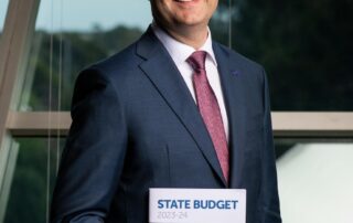 south-australia’s-budget-shows-the-state’s-debt-is-growing.-here’s-why-it’s-in-the-red