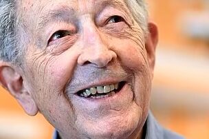 champion-yachtsman-and-wine-boss-sir-james-hardy-dies-aged-90