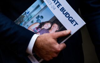 south-australia’s-budget-looks-to-help-those-doing-it-tough.-but-not-everyone’s-a-winner