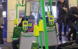 police-storm-melbourne-cbd-tram-after-man-holds-passenger-at-knifepoint