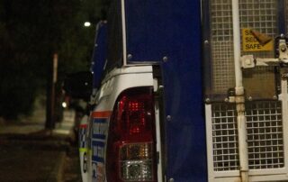 alice-springs-police-arrest-13-young-people-who-allegedly-stole-two-vehicles,-drove-dangerously-through-town