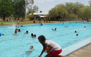 temperatures-in-this-town-can-hit-almost-50-degrees-in-summer,-and-now-the-local-pool-has-closed