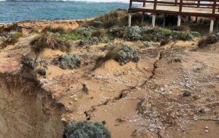 race-to-move-popular-lookout-before-cracking-limestone-cliff-collapses