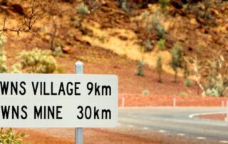 lang-hancock-‘exaggerated’-role-in-pilbara-iron-ore-discovery,-court-hears