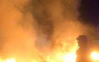 rfs-suspects-up-to-a-dozen-weekend-bushfires-deliberately-lit-in-northern-nsw