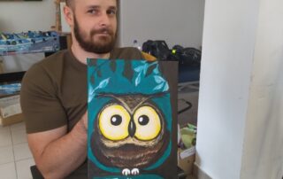 shaman’s-legs-were-damaged-on-the-battlefield-—-to-manage-the-pain,-he-turned-to-art