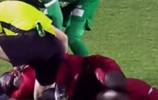 referee-recounts-frantically-rushing-to-aid-of-a-league-star-who-appeared-to-be-choking-on-his-own-tongue