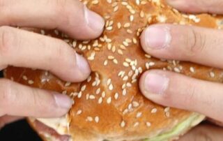 temptation-is-everywhere-we-look.-here’s-how-we-can-stop-returning-to-self-destructive-habits