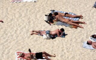 south-east-australia-set-to-bake-as-hot-spring-weather-soars-up-to-16-degrees-above-average