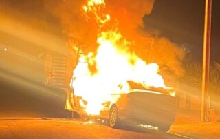 ‘quick-thinking-locals’-save-man-from-burning-car-on-sa’s-yorke-peninsula