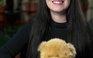 sarah-was-14-when-her-mum-died-—-now,-she-helps-other-kids-going-through-grief