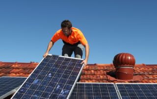 generators-pay-to-stay-on-as-dominant-rooftop-solar-‘cannibalises’-electricity-prices