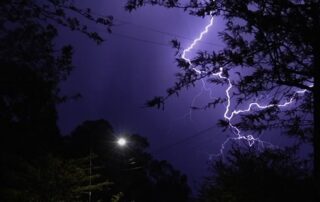 emergency-volunteer-suffers-electric-shock-as-‘lightning-show’-cuts-power-to-thousands-of-sa-properties