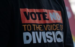support-for-the-voice-to-parliament-lacking-in-australian-outer-suburbs,-polling-suggests
