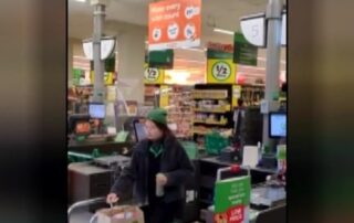 shoppers-were-evacuated-from-a-woolworths-supermarket-in-the-adelaide-hills