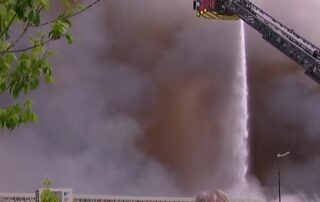 shoppers-evacuated-as-adelaide-hills-supermarket-gutted-by-fire