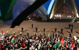 charges-laid-after-man-allegedly-spat-on,-assaulted-at-sydney-opera-house-pro-palestinian-rally