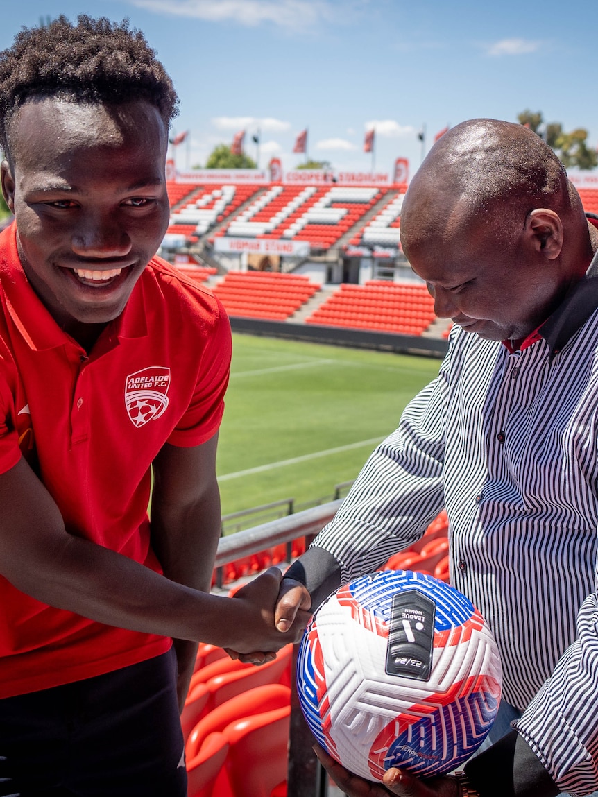 nestory-irankunda’s-signing-with-bayern-munich-is-a-‘watershed-moment’-for-australian-soccer