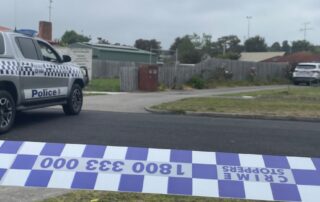 gippsland-shooting-leaves-28-year-old-with-critical-injuries,-five-men-arrested
