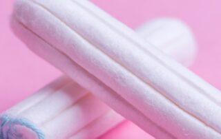‘organic’-vs-synthetic-tampons:-what-do-they-contain,-and-is-one-safer-than-the-other?