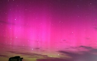 aurora-australis-‘sparkles’-across-skies-as-far-north-as-inland-nsw