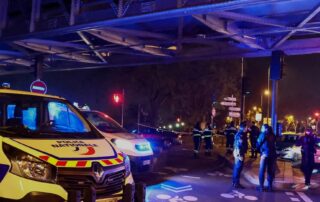paris-attack-near-eiffel-tower-leaves-tourist-dead,-two-injured