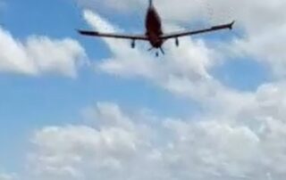 flying-doctor-landing-on-eyre-highway-in-dramatic-nullarbor-rescue-prompts-calls-for-airstrip-upgrade