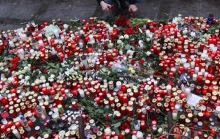 czechs-remember-victims-of-university-mass-shooting-as-country-observes-national-day-of-mourning