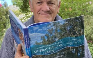 students-need-‘all-points-of-view’-not-‘shouting-and-yelling’-about-murray-darling-basin,-author-says