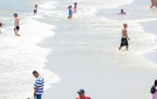 adelaide-swelters-through-warmest-day-in-nearly-three-years-as-cool-changes-sweeps-through-sa