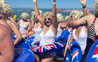 blonde-wigs-and-white-bathing-suits:-hundreds-don-monroe-look-by-the-beach