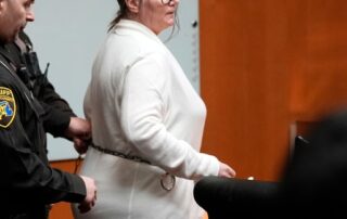 us-jury-finds-school-shooter’s-mother-guilty-of-manslaughter-in-groundbreaking-trial