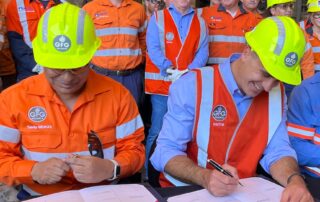 sa-government-signs-hydrogen-deal-with-whyalla-steelworks-in-move-away-from-coal