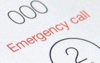 national-triple-0-outage-leads-to-‘complete-chaos’,-ambulance-union-claims