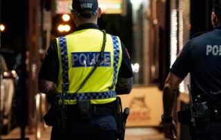 crime-in-alice-springs-is-nothing-new.-but-how-did-it-become-an-’emergency-situation’?