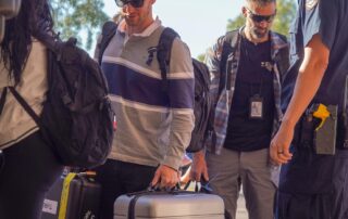 as-the-alice-springs-youth-curfew-continues,-extra-police-arrive-from-sa