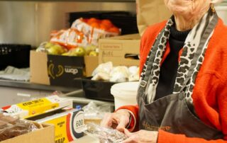 this-89-year-old’s-served-thousands-of-meals-to-people-facing-homelessness