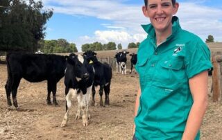a-backpacker-loved-working-on-a-dairy-farm-so-much-she-became-the-manager