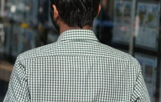 wage-theft-is-‘part-of-australia’s-work-culture’,-legal-groups-say.-now-workers-are-fighting-back