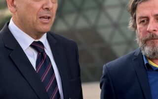 singapore-airlines-offer-of-compensation-to-passengers-‘insulting’,-former-senator-says